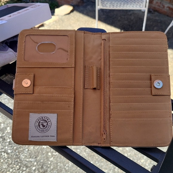 Spartina 449 Floral Wallet - Blue, Red, Tan - Picture 8 of 16